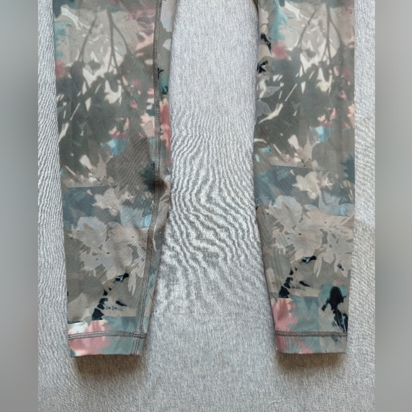 Lululemon Wunder Under High-Rise Tight 28" *Full-On Luxtreme Untamed Nature Mul - Picture 8 of 12